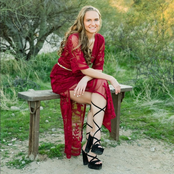 Meet your Posher, Tiffany - Picture 3 of 4